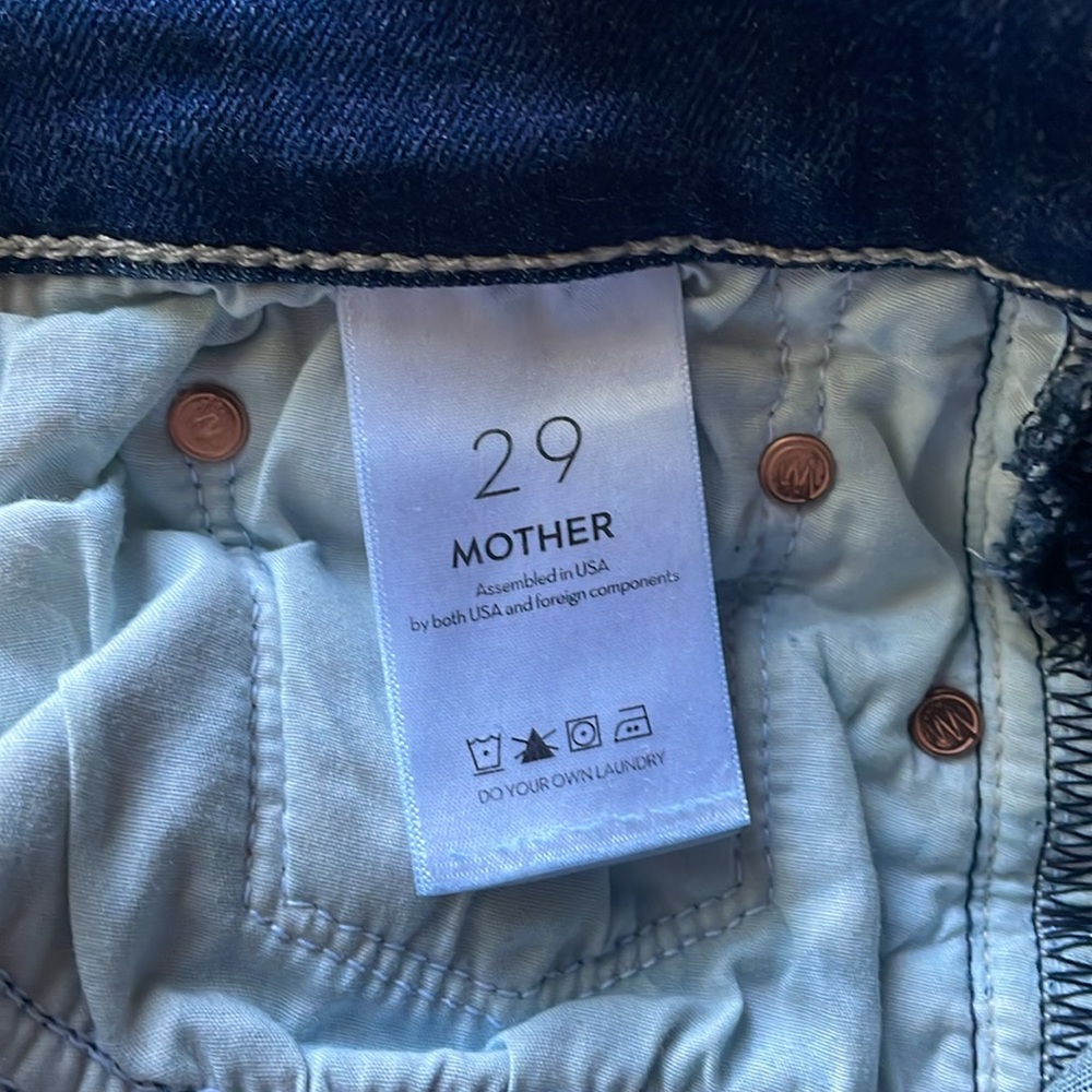 Mother Denim The Weekend Flare Jeans size 29 in Teaming Up Wash - Picture 6 of 9